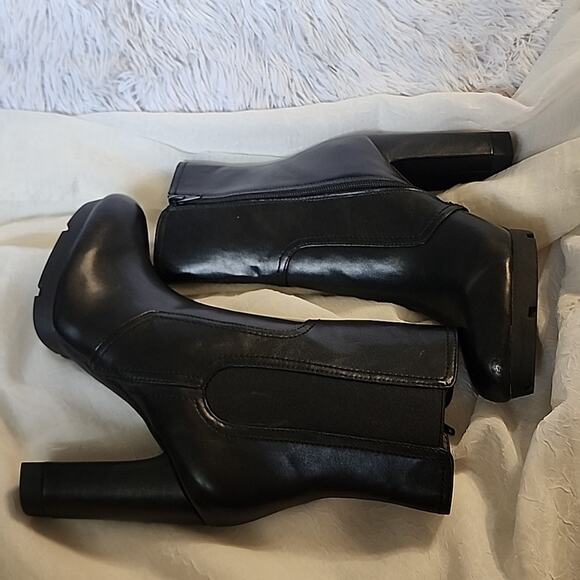 BAR III TALL LEATHER HEEL ZIPPER BLACK MOTO STYLE WOMANS SIZE 10.0 - Picture 8 of 16